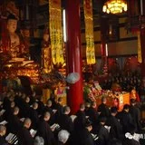 Featured image of post 【学佛行仪之敬佛第一】在家居士的佛前衣著（六）：披缦衣需要注意什么？