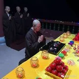 Featured image of post 【灵石剪影】愿做娑婆的一轮明月--2018灵石律寺供月仪式