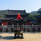 Featured image of post 【节日专题法语】来自福清灵石律寺的2025元旦祝福！