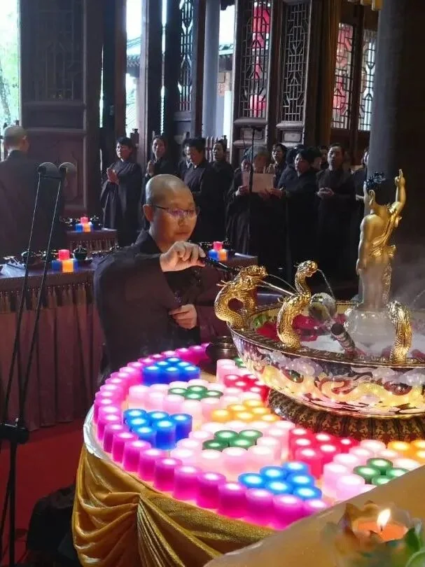 【法讯】明日恭逢释迦牟尼佛圣诞，福清灵石寺将举行2023吉祥祈福浴佛法会（暨传授三皈五戒、八关斋戒）（附：浴佛偈视频）