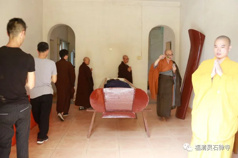 【追思剪影】福清灵石寺住持上慧下本法师封龛仪式在灵石寺举行！