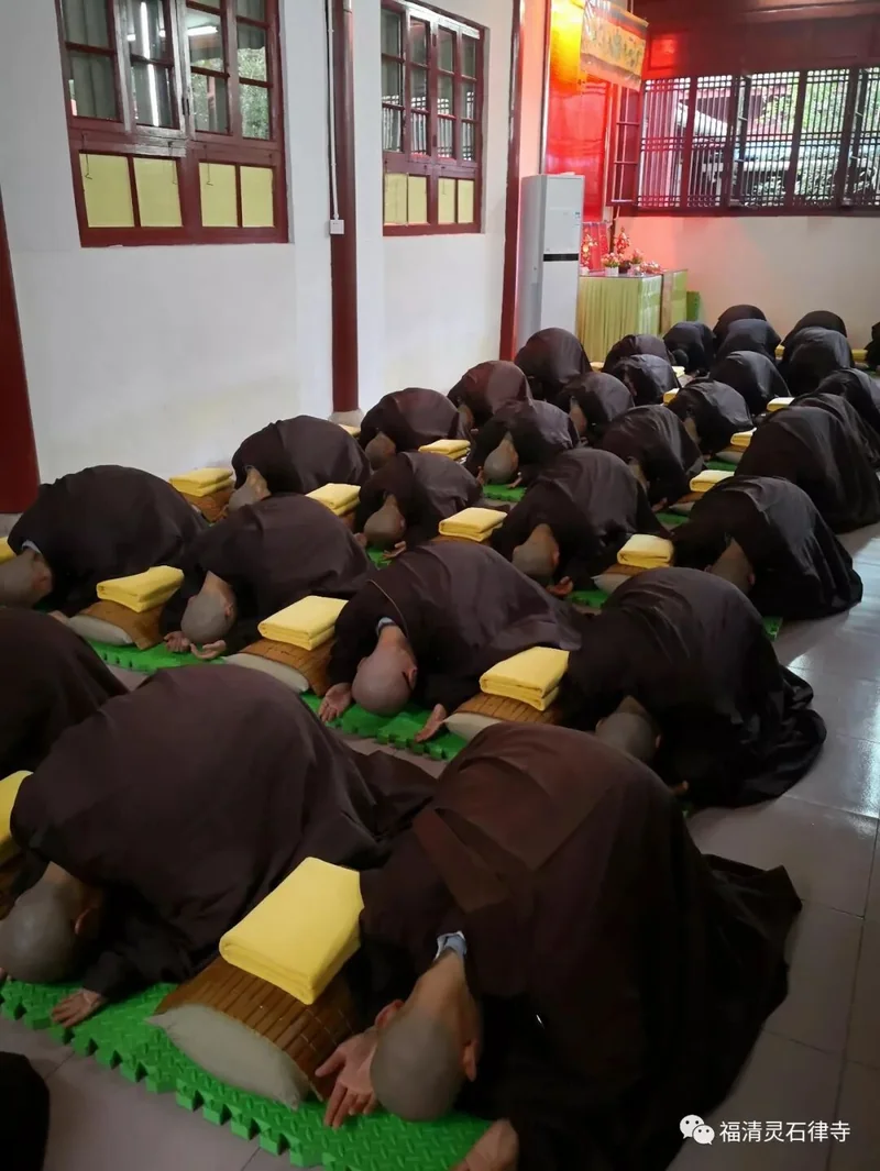 【学佛行仪之敬佛第一】佛弟子应收藏的礼拜须知