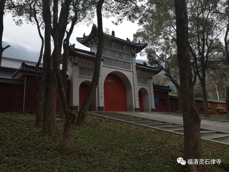 【灵石剪影】灵石律寺两序大众岁末祭祖礼塔