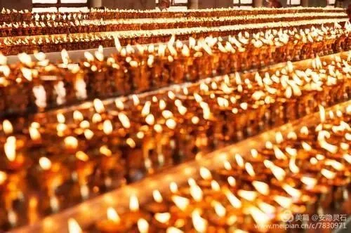 【节日专题法语】元宵佳节我们一起燃灯供佛！