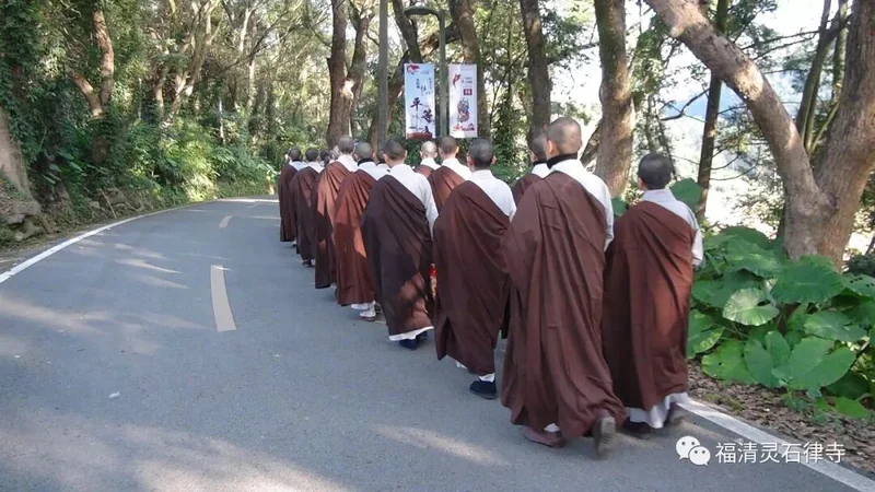 【剪影】清明将至，源本兴思—2019灵石律寺两序大众祭祖礼塔