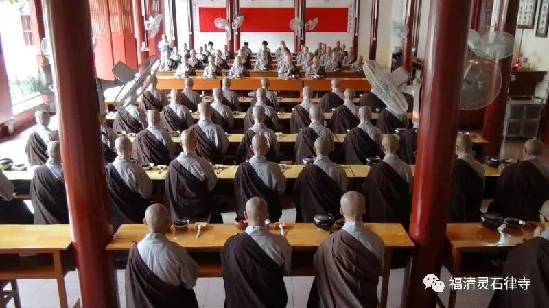 【学佛行仪敬僧篇之二十八】供僧功德为何如此殊胜？不可不知的僧宝五德！