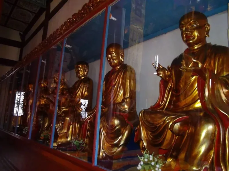 【学佛行仪之入寺院三十二】大雄宝殿中的“十八罗汉”是谁？\u200b