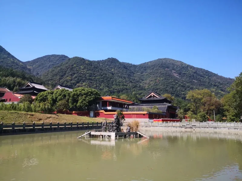 【学苑动态】灵石律寺2021年春季学期今日开学！