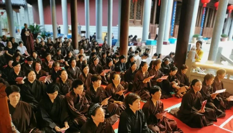 【学佛行仪之敬佛第一】佛前衣著之一：\u200b海青