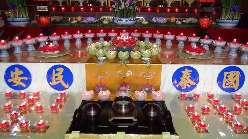 【灵石剪影】灵石律寺新春三千佛洪名宝忏之虔诚献供篇